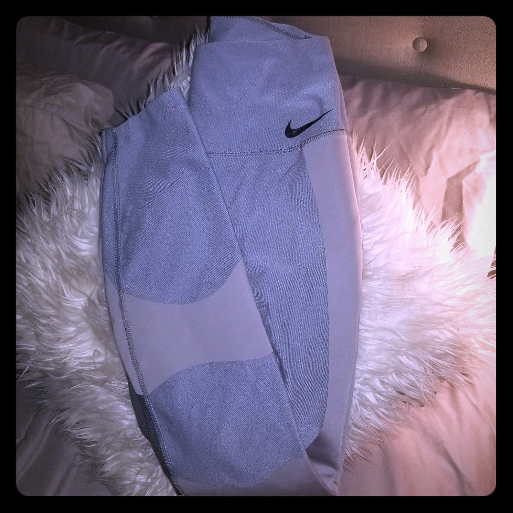 Nike leggings